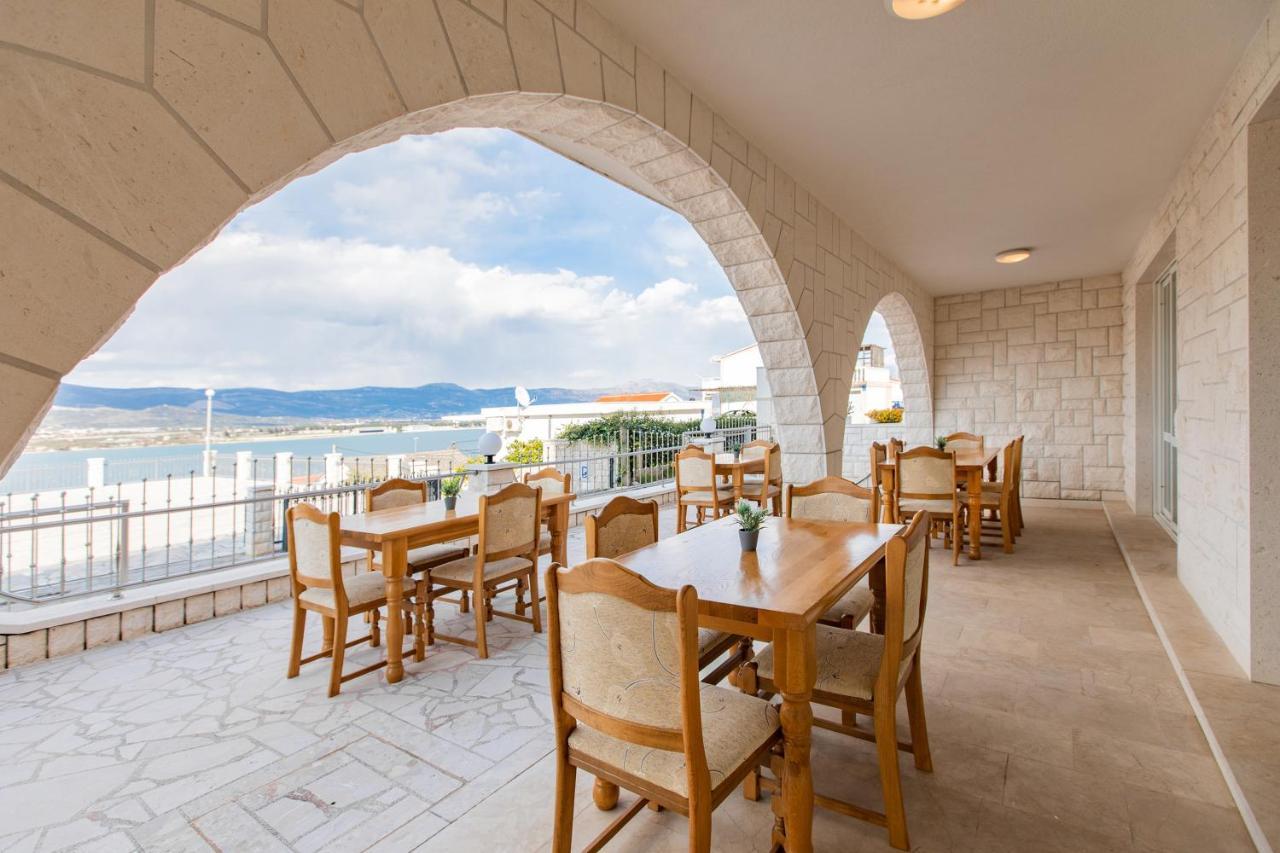 Hotel Buenavista Beach House Trogir Mastrinka Экстерьер фото